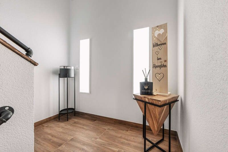 Stiegenhaus mit Deko im Top 3 im Apart Alpenglühn