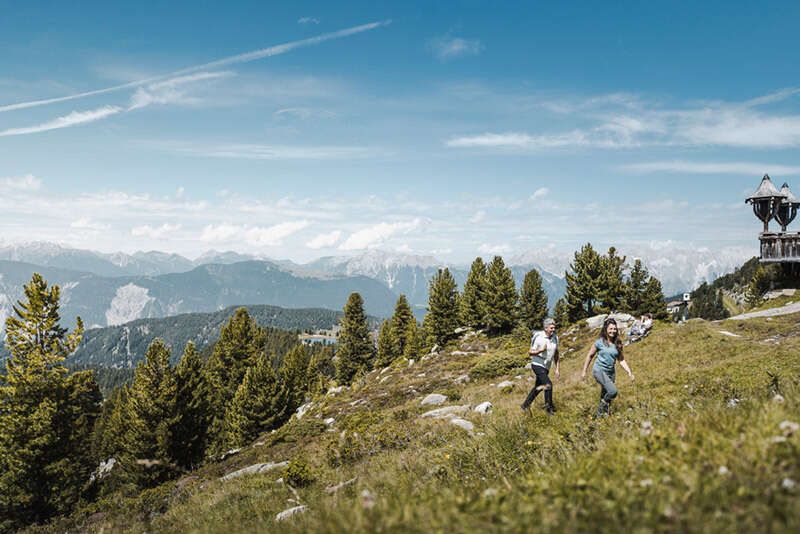 Wandern im Sommer in Hochötz
