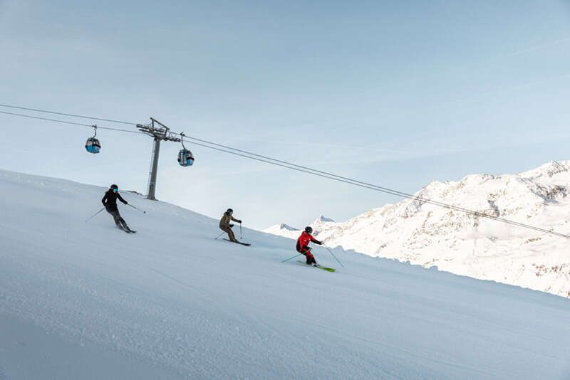 Skifahren im Ötztal im Winter
